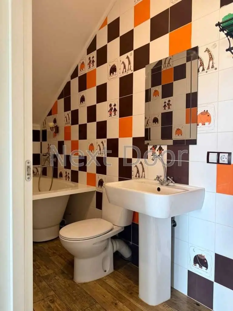 Фото Selling a house, 625 sq.m., Parkova street  Vita-Poshtova, price: 395000 USD, code 8135