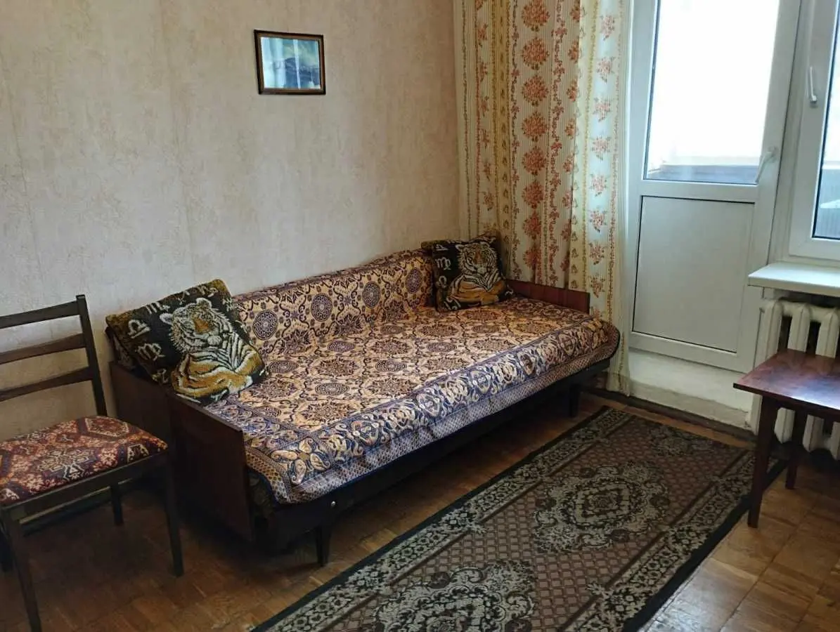 Фото Rent a 2-room apartment, Bratyslavska Street 22 Kyiv for long-term rent, price: 4000 UAH, code 8136