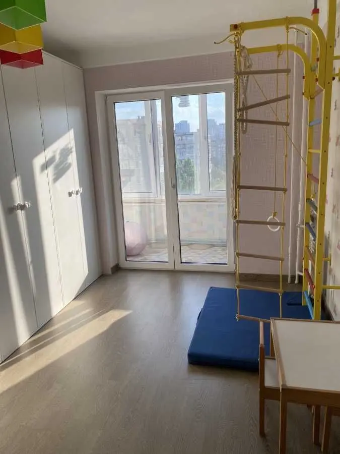 Фото Rent a 2-room apartment, Berezniakivska Street 12 Kyiv for long-term rent, price: 16000 UAH, code 8139