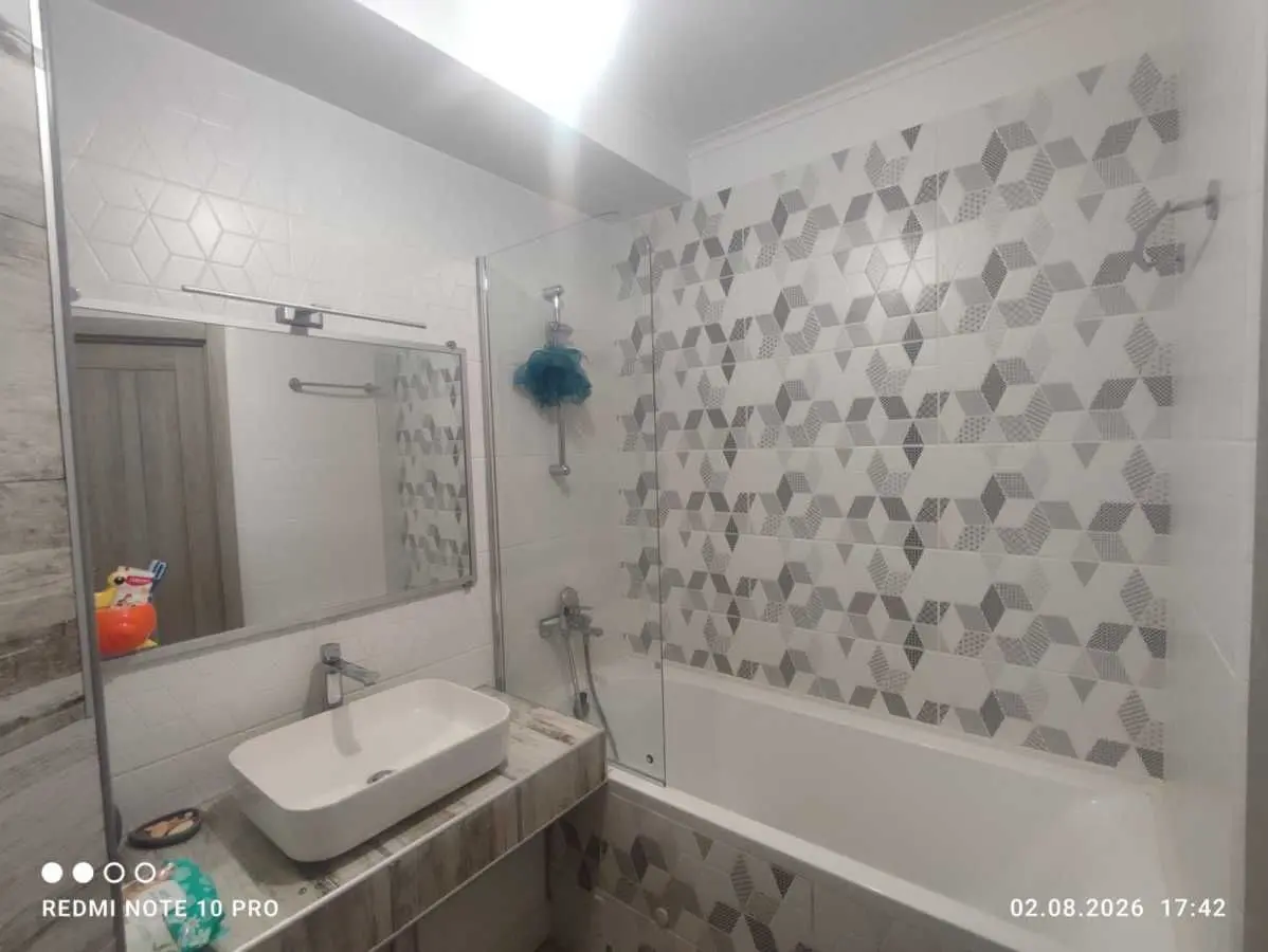 Фото Rent a 2-room apartment, Berezniakivska Street 12 Kyiv for long-term rent, price: 16000 UAH, code 8139