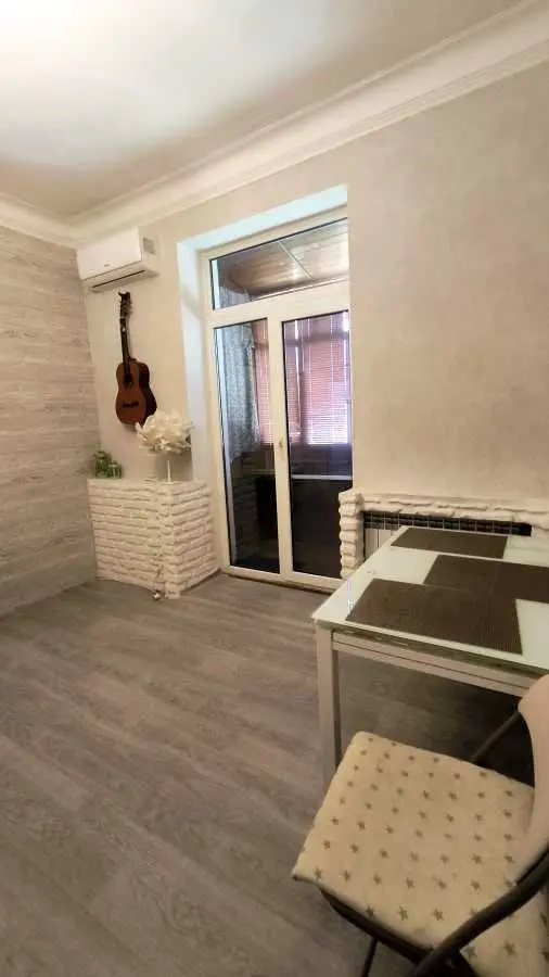 Фото Selling a 3-room apartment, 64 sq.m., Volodymyra Ivasiuka Street  Dnipro, price: 38000 USD, code 8140