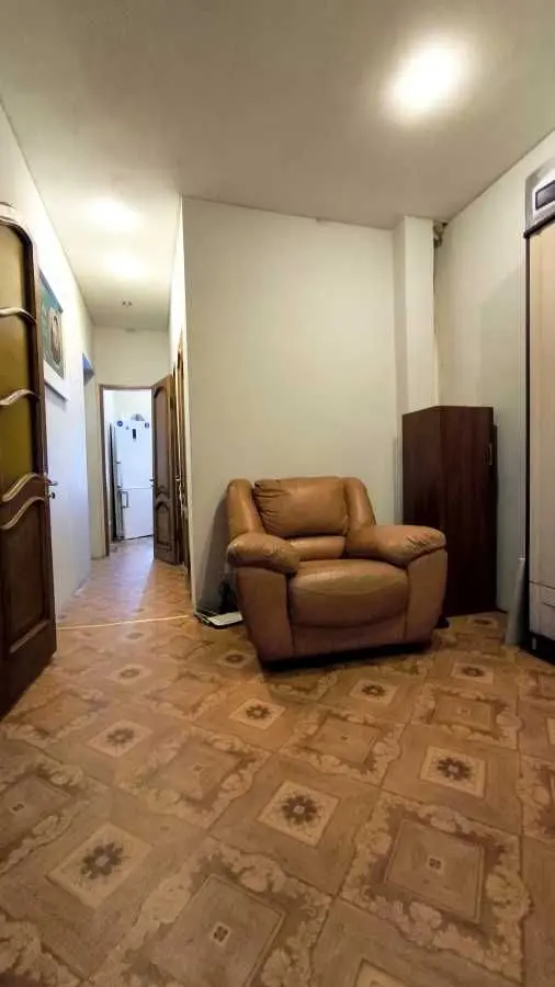 Фото Selling a 3-room apartment, 64 sq.m., Volodymyra Ivasiuka Street  Dnipro, price: 38000 USD, code 8140