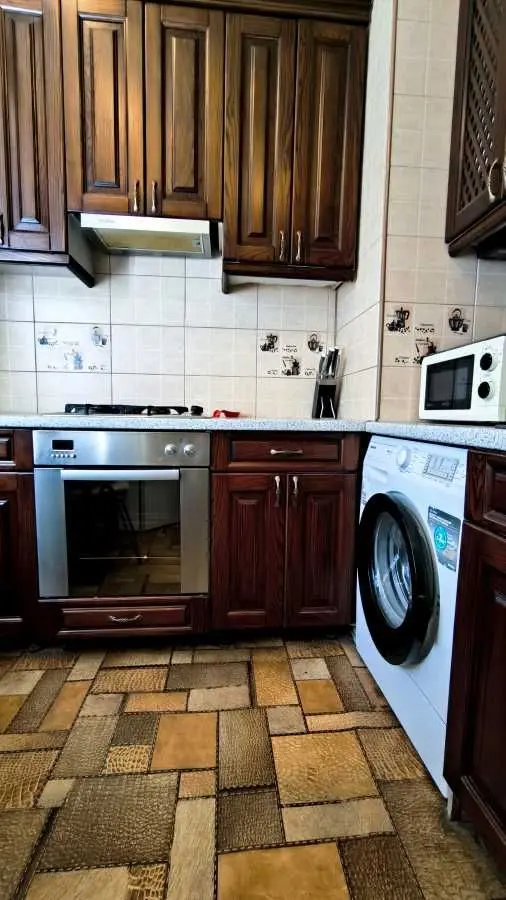 Фото Selling a 3-room apartment, 64 sq.m., Volodymyra Ivasiuka Street  Dnipro, price: 38000 USD, code 8140
