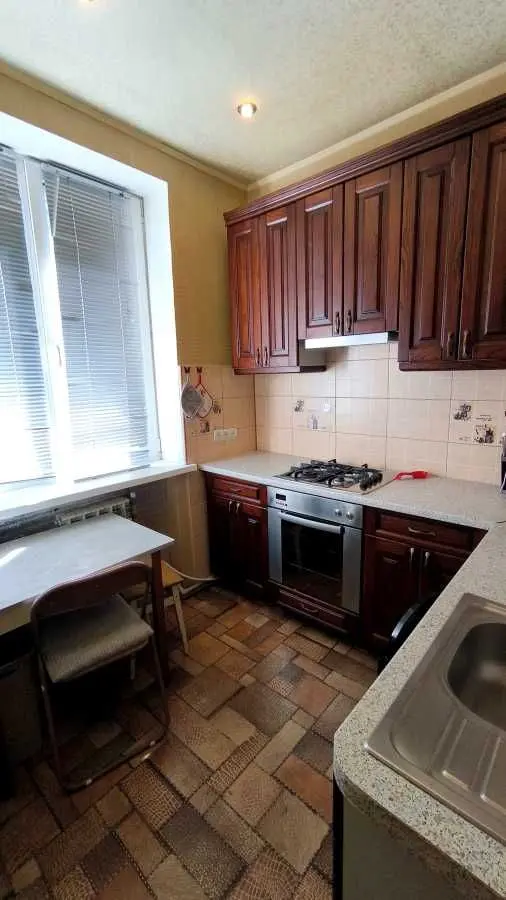 Фото Selling a 3-room apartment, 64 sq.m., Volodymyra Ivasiuka Street  Dnipro, price: 38000 USD, code 8140