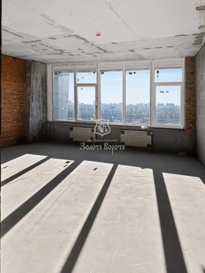 Фото Selling a 3-room apartment, 92.9 sq.m., Beresteiska Avenue (Peremohy Avenue)  Kyiv, price: 99000 USD, code 8141