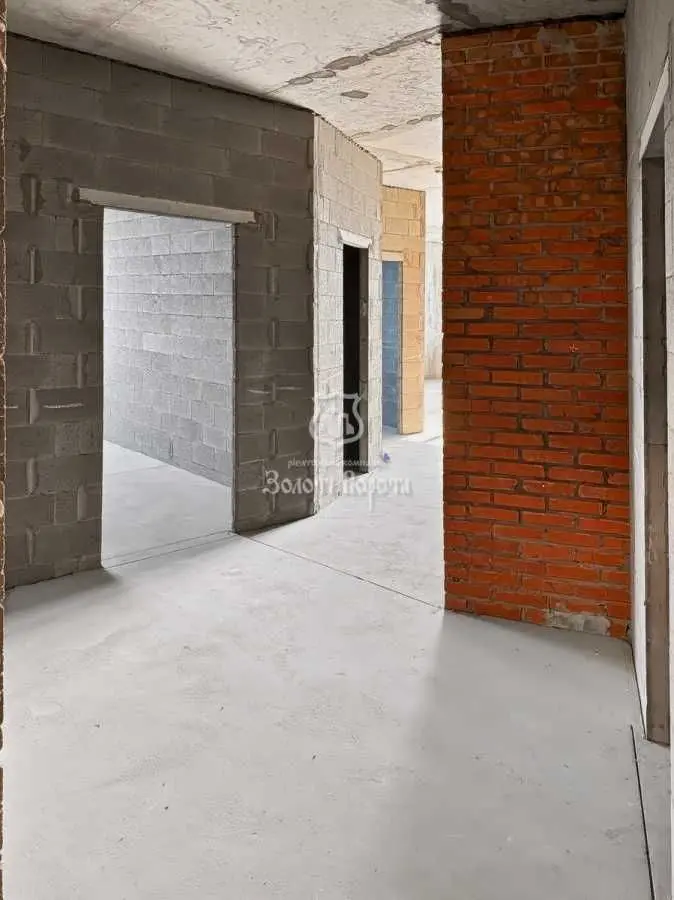 Фото Selling a 3-room apartment, 92.9 sq.m., Beresteiska Avenue (Peremohy Avenue)  Kyiv, price: 99000 USD, code 8141