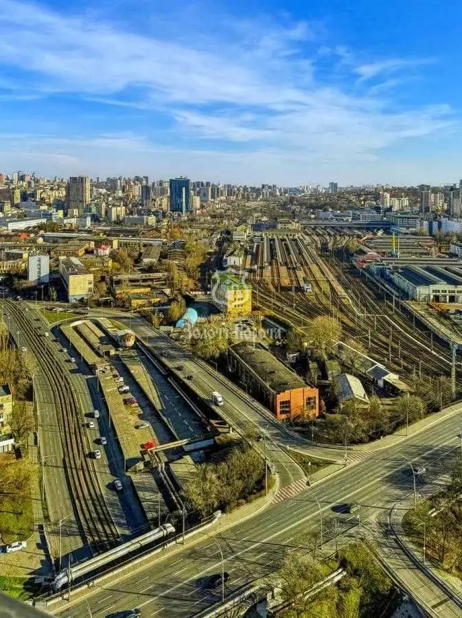 Фото Selling a 3-room apartment, 92.9 sq.m., Beresteiska Avenue (Peremohy Avenue)  Kyiv, price: 99000 USD, code 8141