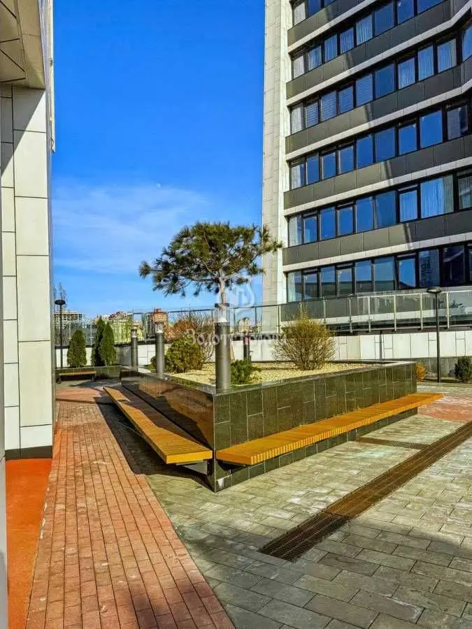 Фото Selling a 3-room apartment, 92.9 sq.m., Beresteiska Avenue (Peremohy Avenue)  Kyiv, price: 99000 USD, code 8141