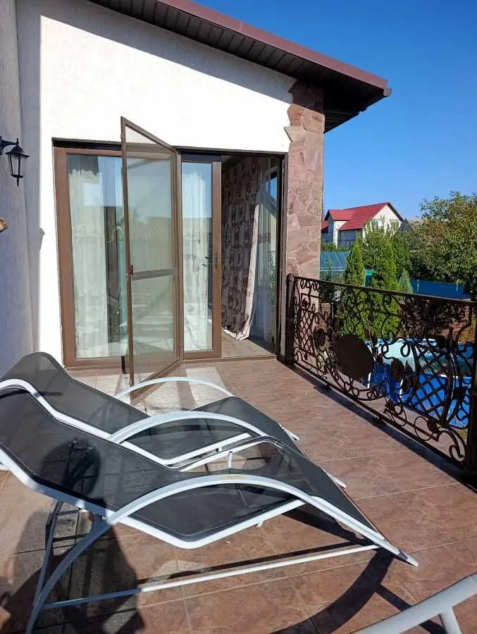 Фото Продаю будинок, 240 кв. м, Центральна вул.  Київ, ціна: 179000 USD, код 8142