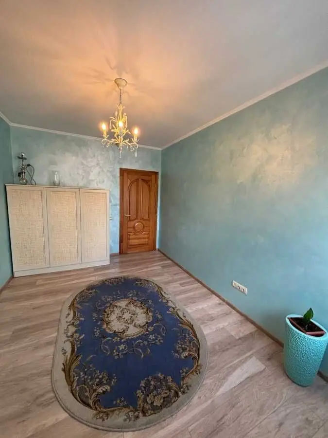 Фото Продаю будинок, 240 кв. м, Центральна вул.  Київ, ціна: 179000 USD, код 8142