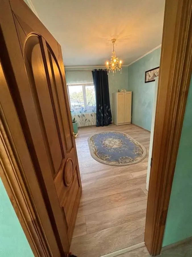 Фото Продаю будинок, 240 кв. м, Центральна вул.  Київ, ціна: 179000 USD, код 8142
