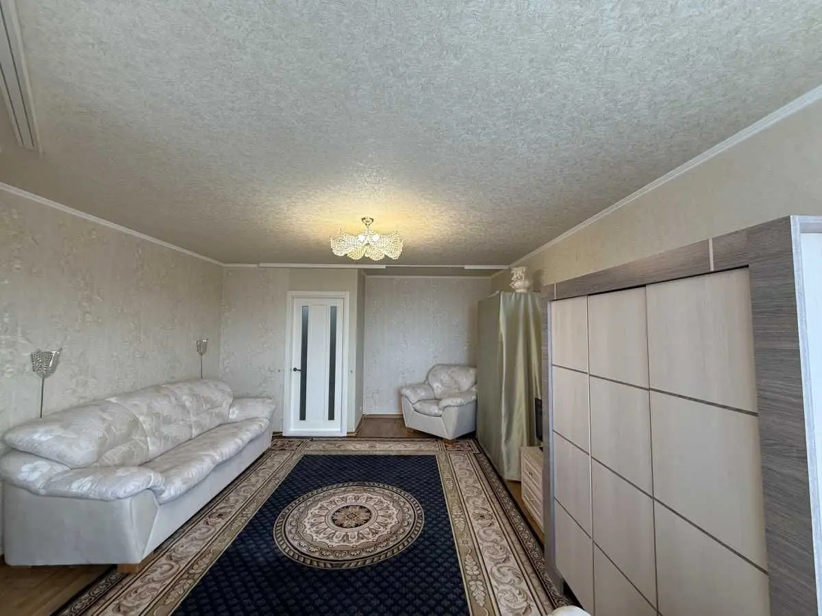 Фото Продаю 1-комнатную квартиру, 49 кв. м, Тепличная ул.  Святопетрівське, цена: 65000 USD, код 8148