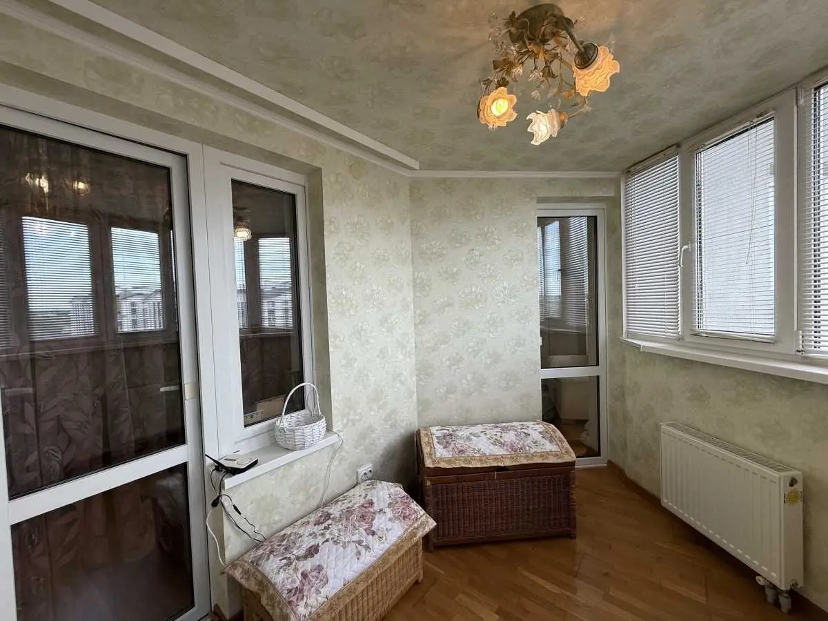 Фото Продаю 1-комнатную квартиру, 49 кв. м, Тепличная ул.  Святопетрівське, цена: 65000 USD, код 8148