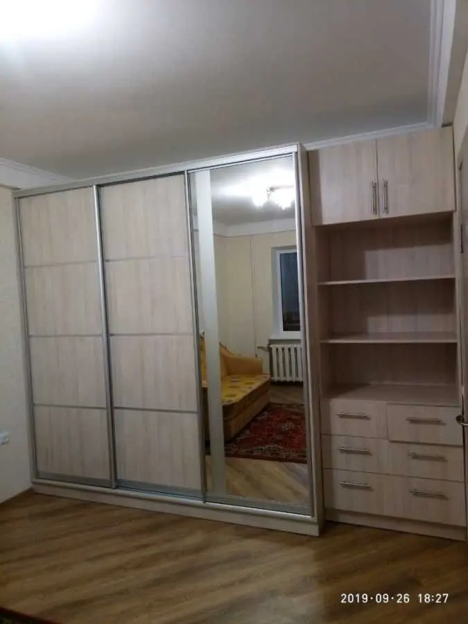 Фото Продаю 1-комнатную квартиру, 30 кв. м, Европейского Союза просп. 88б Киев, цена: 55000 USD, код 8149