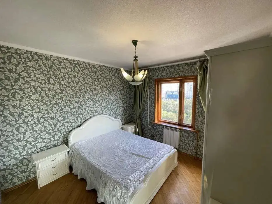 Фото Selling a 3-room apartment, 76 sq.m., Sribnokilska Street 16 Kyiv, price: 82000 UAH, code 8152