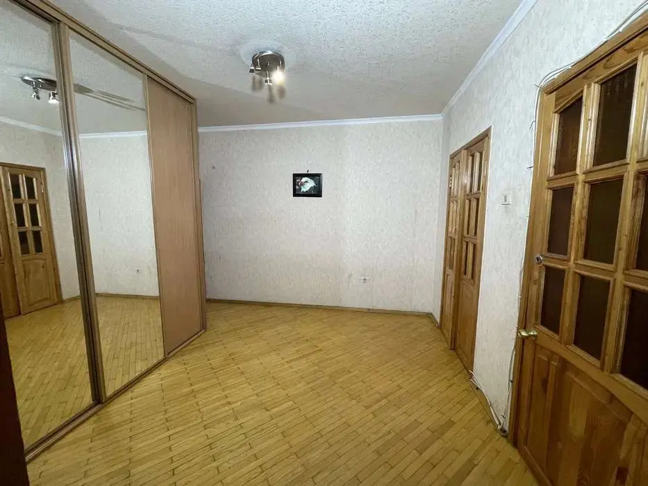 Фото Selling a 3-room apartment, 76 sq.m., Sribnokilska Street 16 Kyiv, price: 82000 UAH, code 8152