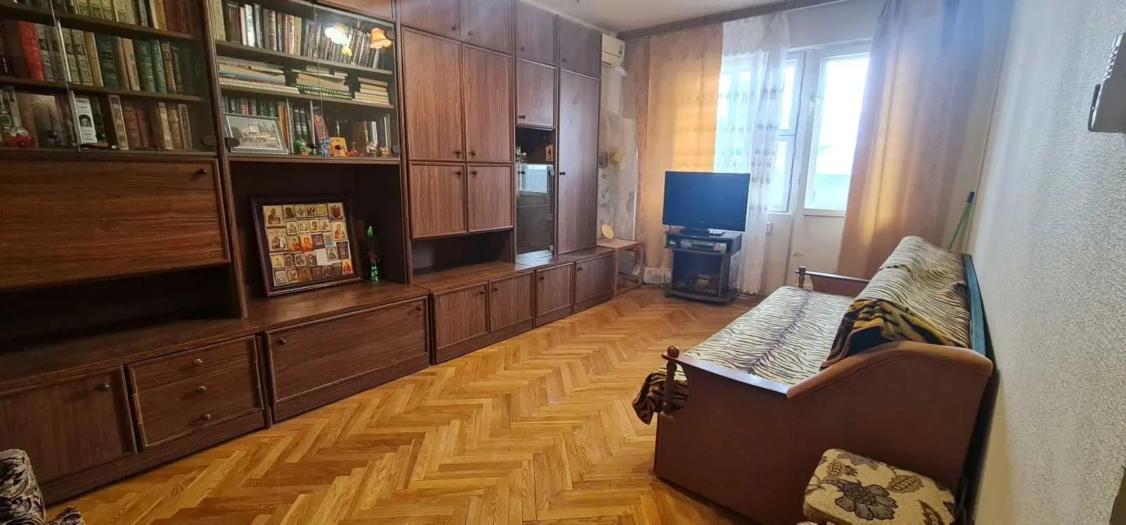 Фото Зняти 2 кімнатну квартиру, Архітектора Вербицького вул. 9ж Київ в довгострокову оренду, ціна: 10000 UAH, код 8162