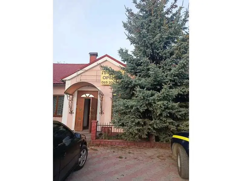 Фото Продаю офис, 189.7 кв. м, Железнодорожная ул. 20 Чортков, цена: 2244900 UAH, код 8176