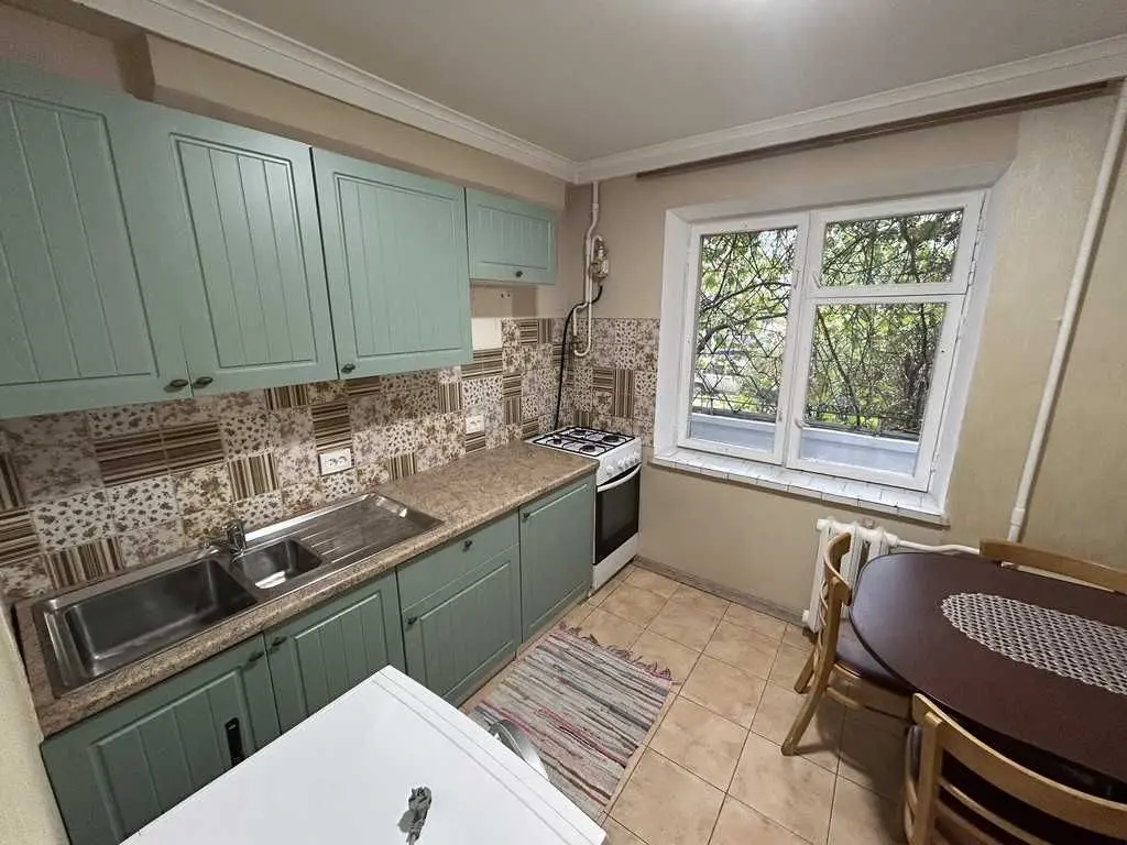 Фото Selling a 3-room apartment, 72 sq.m., Amvrosiia Buchmy Street 7 Kyiv, price: 70000 USD, code 8179