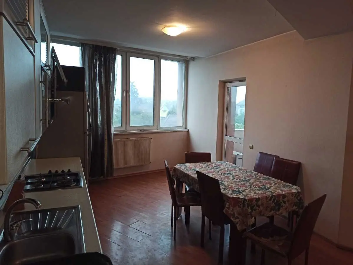 Фото Selling a 2-room apartment, 83.7 sq.m., Soborna Street 46 Sofiivska Borschahivka, price: 72900 USD, code 8185