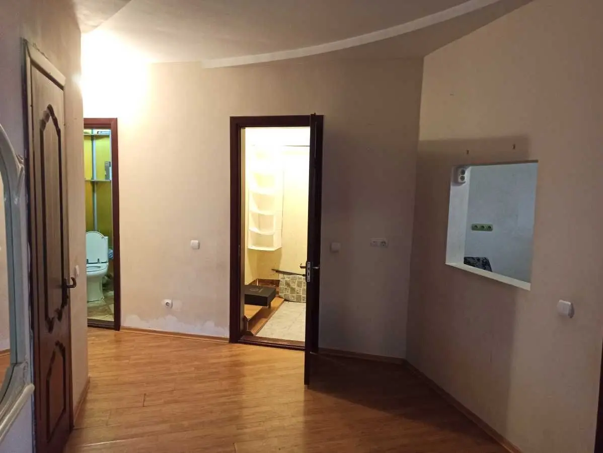 Фото Selling a 2-room apartment, 83.7 sq.m., Soborna Street 46 Sofiivska Borschahivka, price: 72900 USD, code 8185