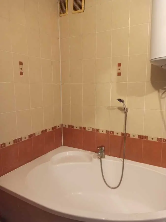 Фото Selling a 2-room apartment, 83.7 sq.m., Soborna Street 46 Sofiivska Borschahivka, price: 72900 USD, code 8185