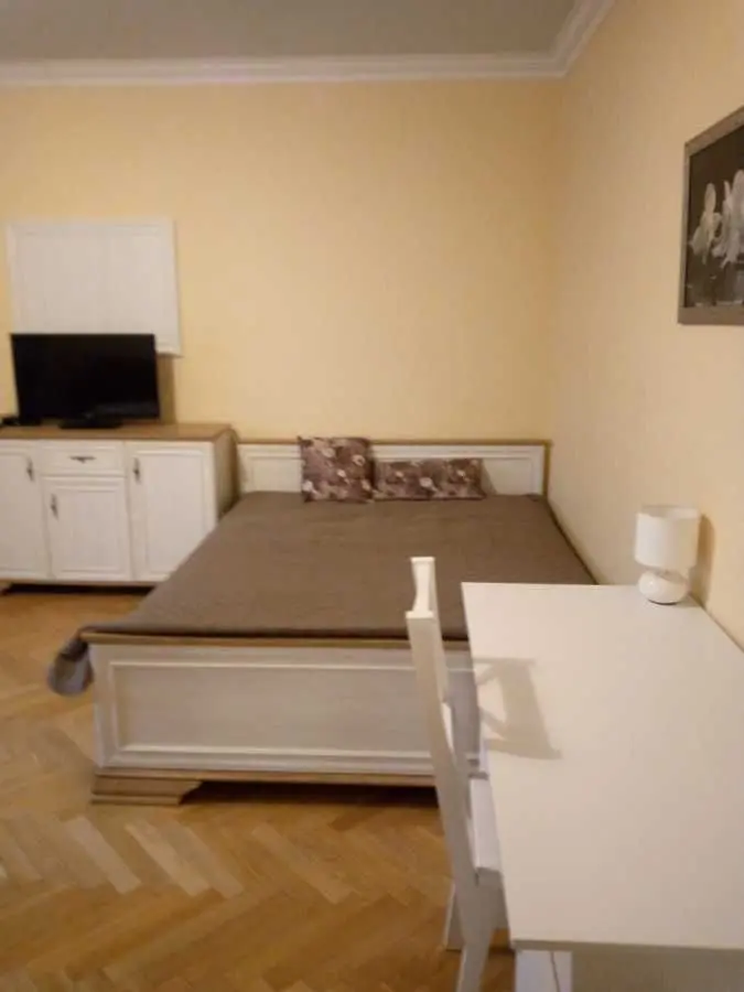 Фото Rent a 1-room apartment, Henerala Almazova Street (Kutuzova Street) 6 Kyiv for long-term rent, price: 22000 UAH, code 8187