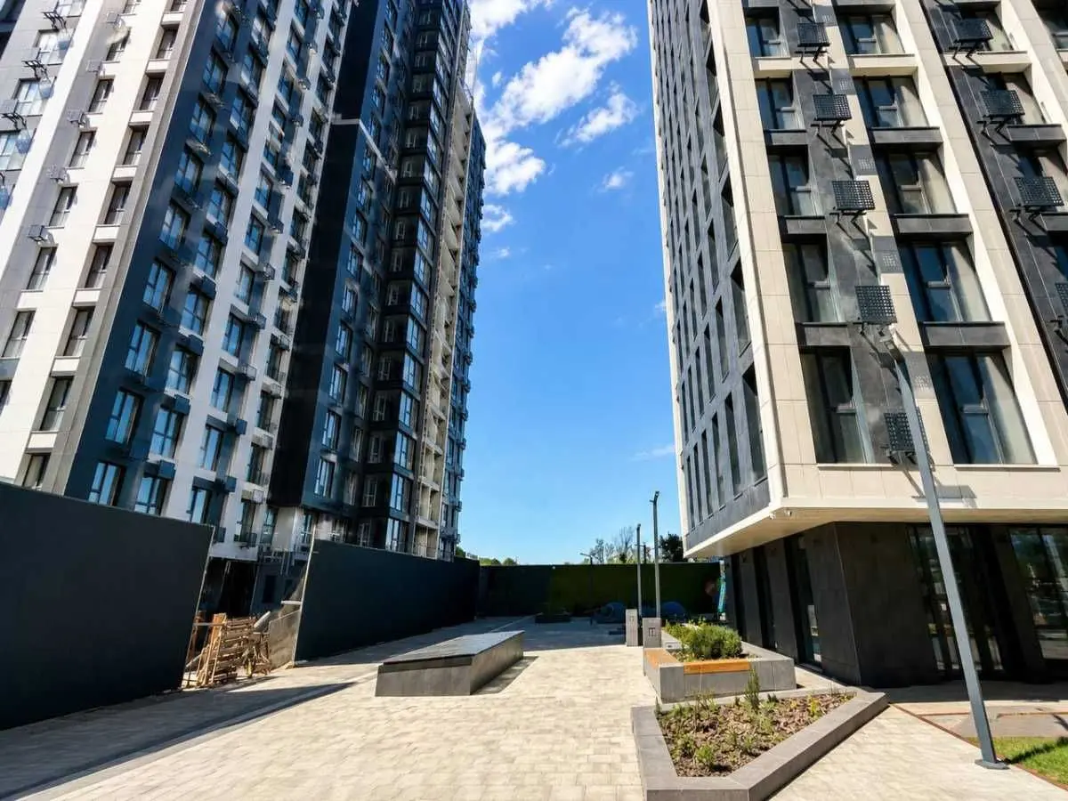 Фото Selling a 1-room apartment, 47.04 sq.m., Zaliznychne Road  Kyiv, price: 103500 USD, code 8189
