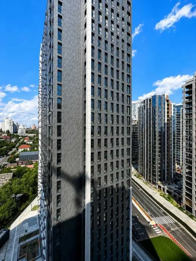 Фото Selling a 1-room apartment, 47.04 sq.m., Zaliznychne Road  Kyiv, price: 103500 USD, code 8189