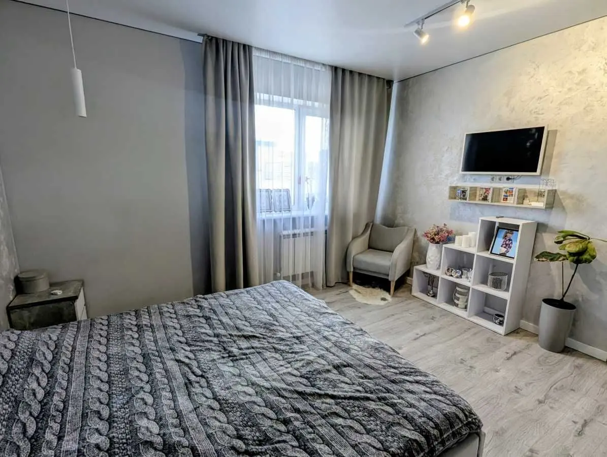 Фото Продаю 2-комнатную квартиру, 100 кв. м, Таращанская ул.  Белая Церковь, цена: 120000 USD, код 8192