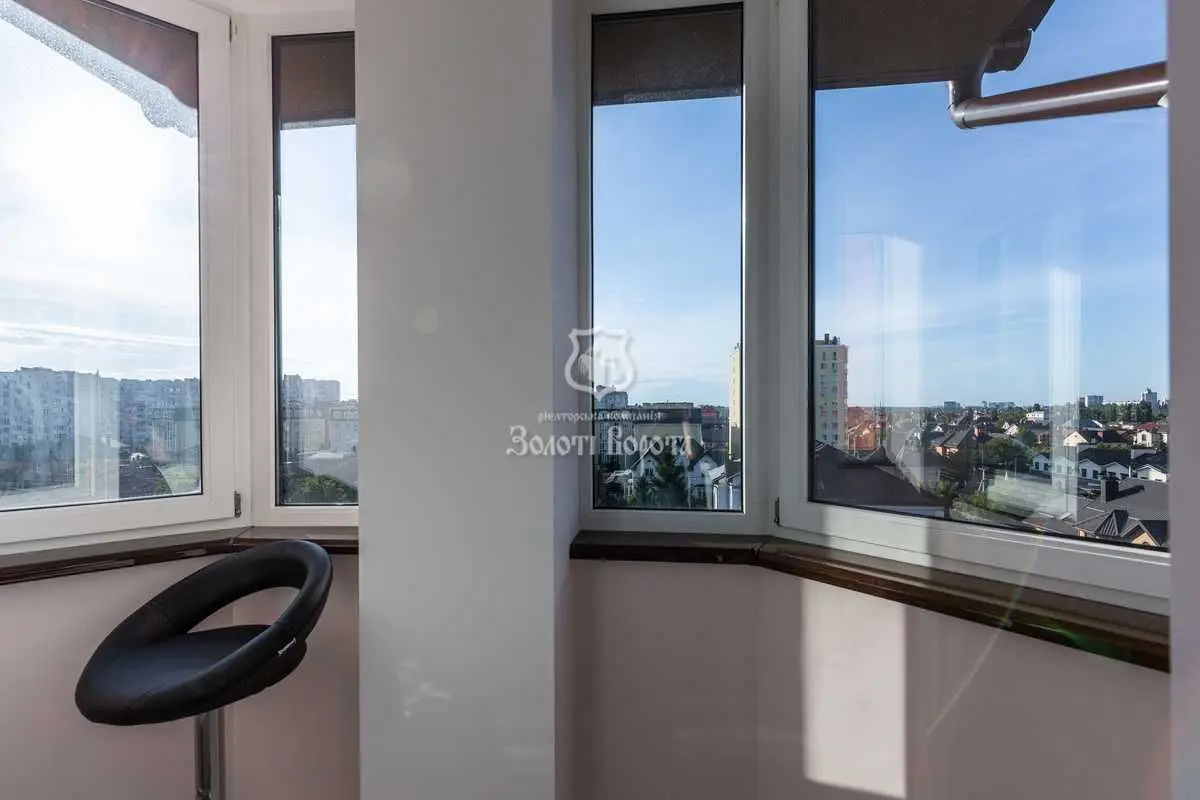 Фото Продаю 3 кімнатну квартиру, 94 кв. м, Щаслива вул. 7 Софіївська Борщагівка, ціна: 175000 USD, код 8205