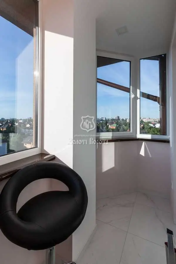 Фото Продаю 3 кімнатну квартиру, 94 кв. м, Щаслива вул. 7 Софіївська Борщагівка, ціна: 175000 USD, код 8205