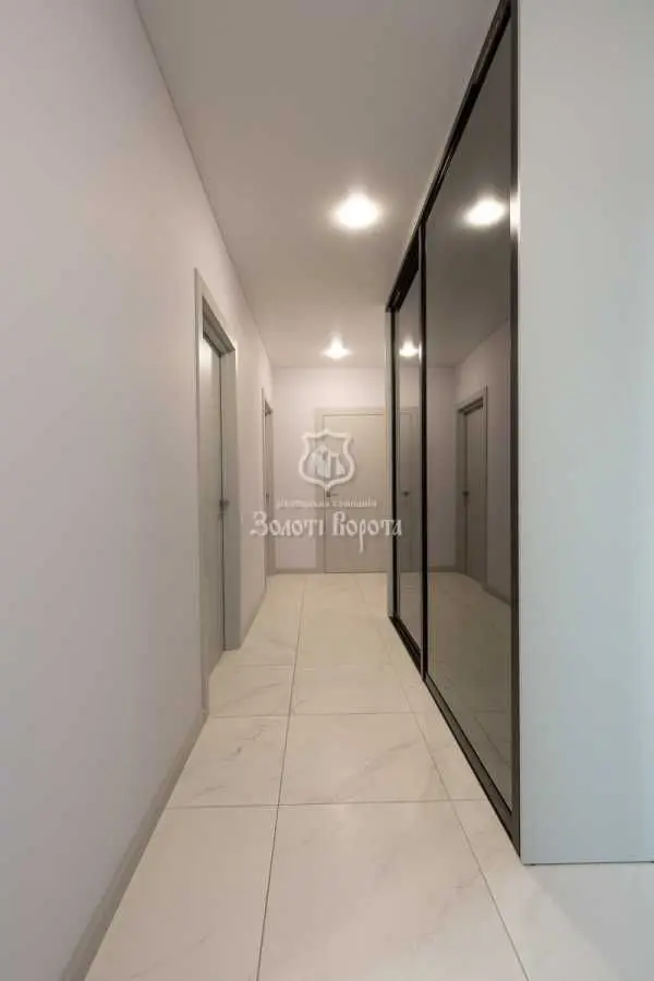 Фото Продаю 3 кімнатну квартиру, 94 кв. м, Щаслива вул. 7 Софіївська Борщагівка, ціна: 175000 USD, код 8205