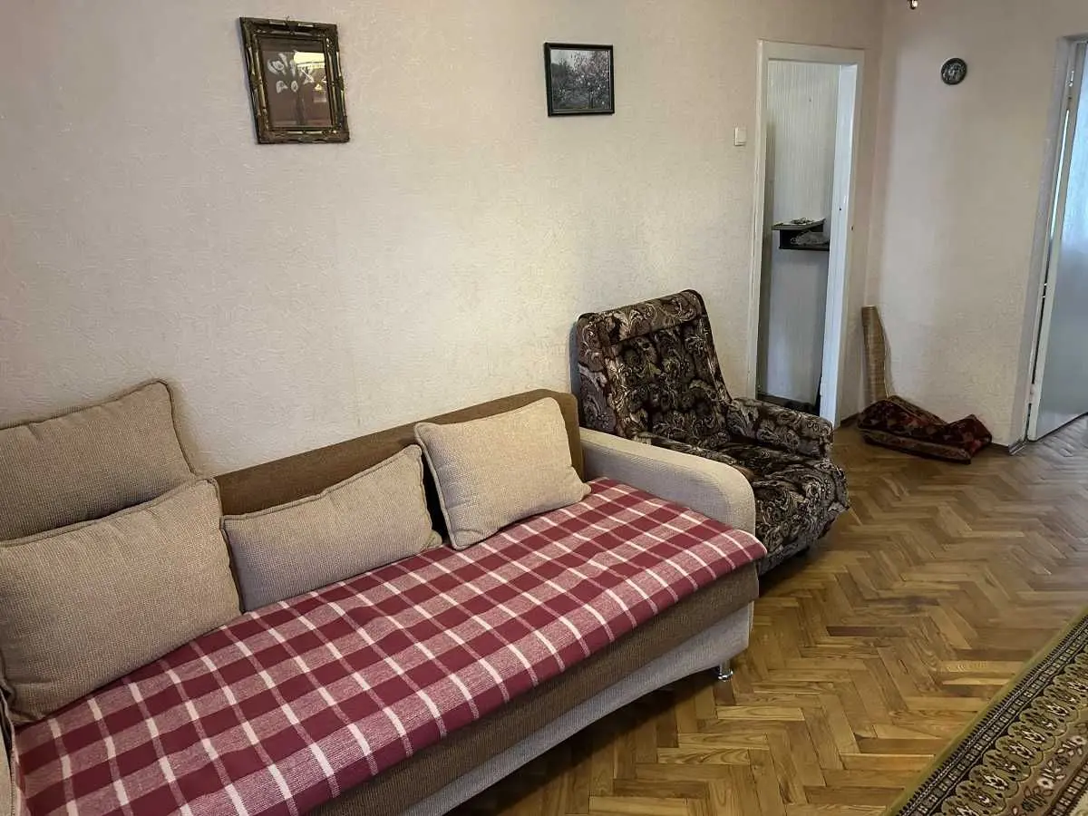 Фото Продаю 2 кімнатну квартиру, 46 кв. м, Волинська вул.  Київ, ціна: 40000 USD, код 8207