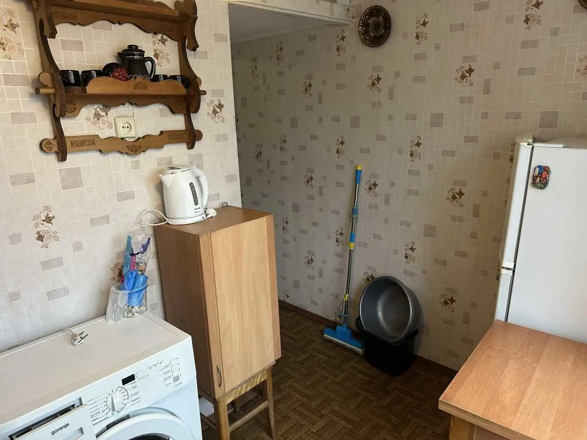 Фото Продаю 2 кімнатну квартиру, 46 кв. м, Волинська вул.  Київ, ціна: 40000 USD, код 8207