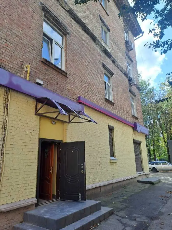 Фото Продаю офіс, 77 кв. м, Івана Котляревського бульв. (Праці)  Київ, ціна: 150000 USD, код 8208
