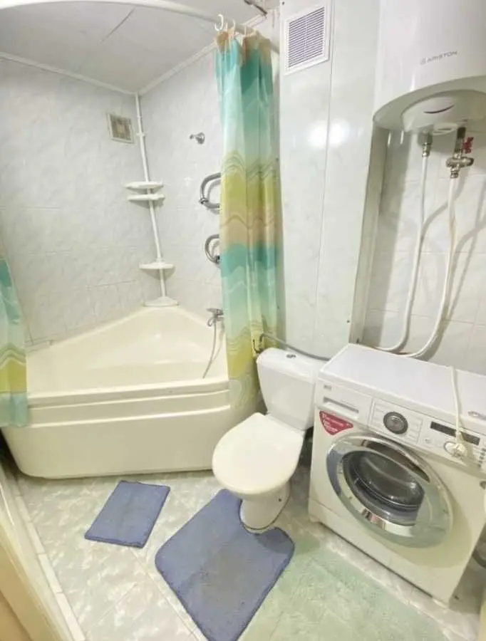 Фото Зняти 3 кімнатну квартиру, Гната Юри вул.  Київ в довгострокову оренду, ціна: 15500 UAH, код 8211