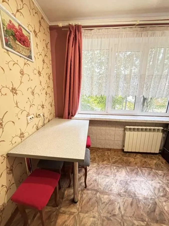 Фото Зняти 3 кімнатну квартиру, Гната Юри вул.  Київ в довгострокову оренду, ціна: 15500 UAH, код 8211