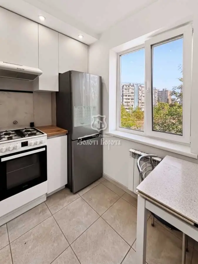 Фото Продаю 2 кімнатну квартиру, 51.8 кв. м, Каштанова вул. 13 Київ, ціна: 85000 USD, код 8212