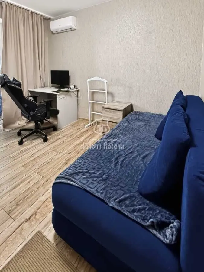 Фото Продаю 2 кімнатну квартиру, 51.8 кв. м, Каштанова вул. 13 Київ, ціна: 85000 USD, код 8212