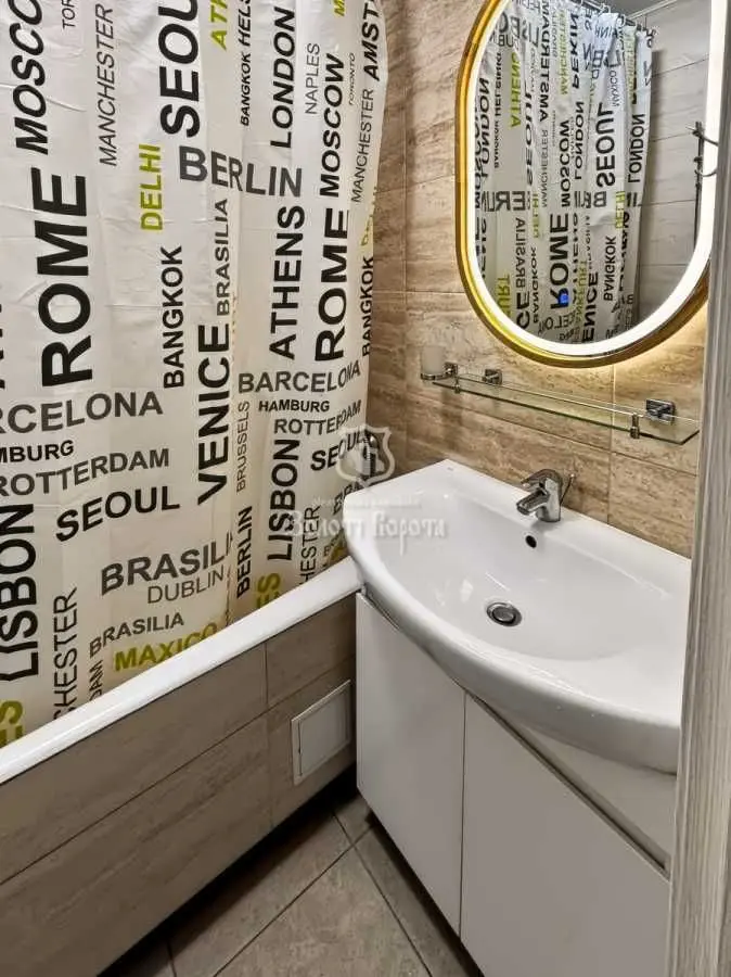 Фото Продаю 2 кімнатну квартиру, 51.8 кв. м, Каштанова вул. 13 Київ, ціна: 85000 USD, код 8212