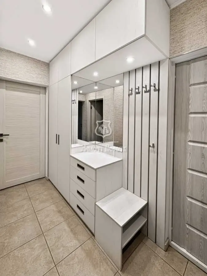 Фото Продаю 2 кімнатну квартиру, 51.8 кв. м, Каштанова вул. 13 Київ, ціна: 85000 USD, код 8212
