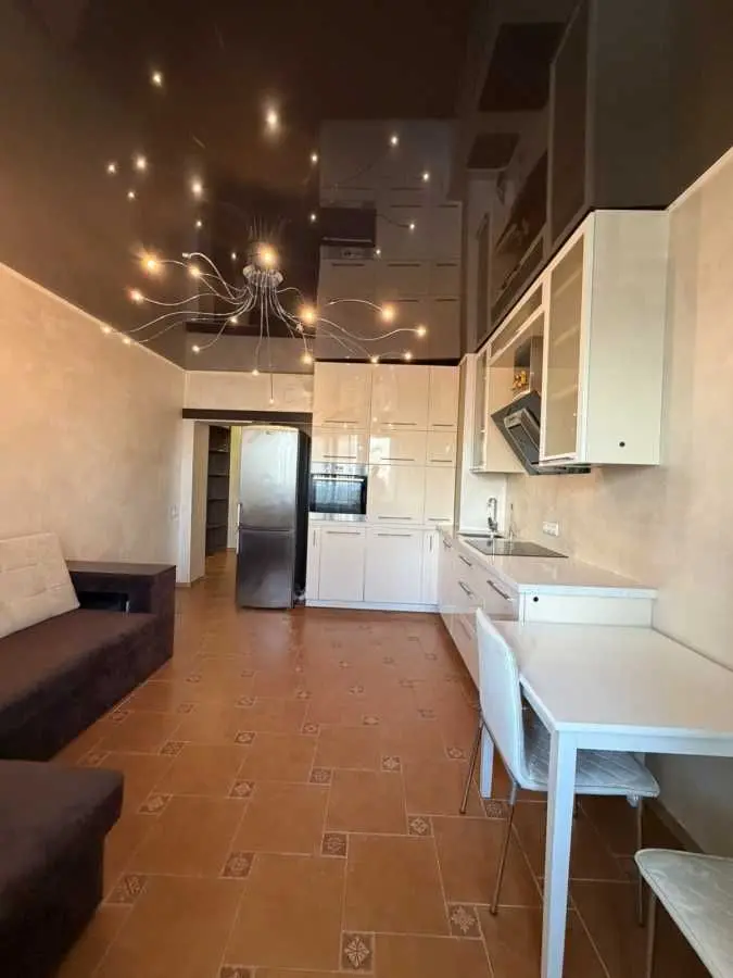 Фото Selling a 1-room apartment, 56 sq.m., Boryspilska Street 6 Kyiv, price: 75000 USD, code 8219