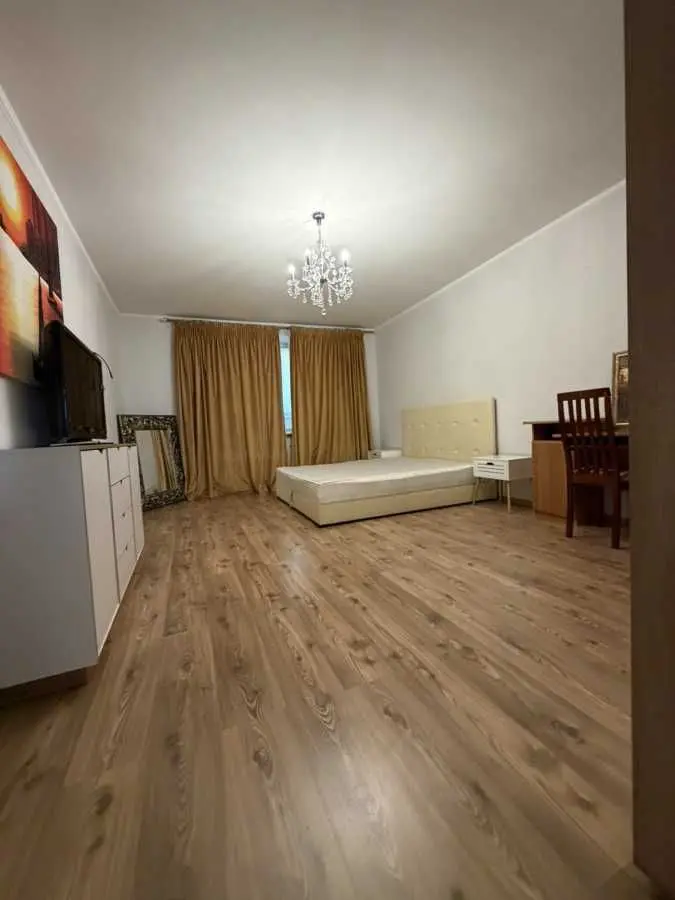 Фото Selling a 1-room apartment, 56 sq.m., Boryspilska Street 6 Kyiv, price: 75000 USD, code 8219