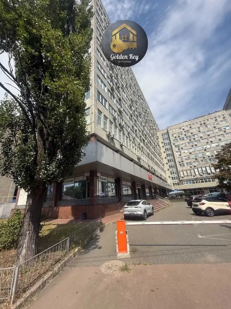 Фото Selling an office, 39.7 sq.m., Yevhena Sverstiuka Street  Kyiv, price: 20000 USD, code 8221