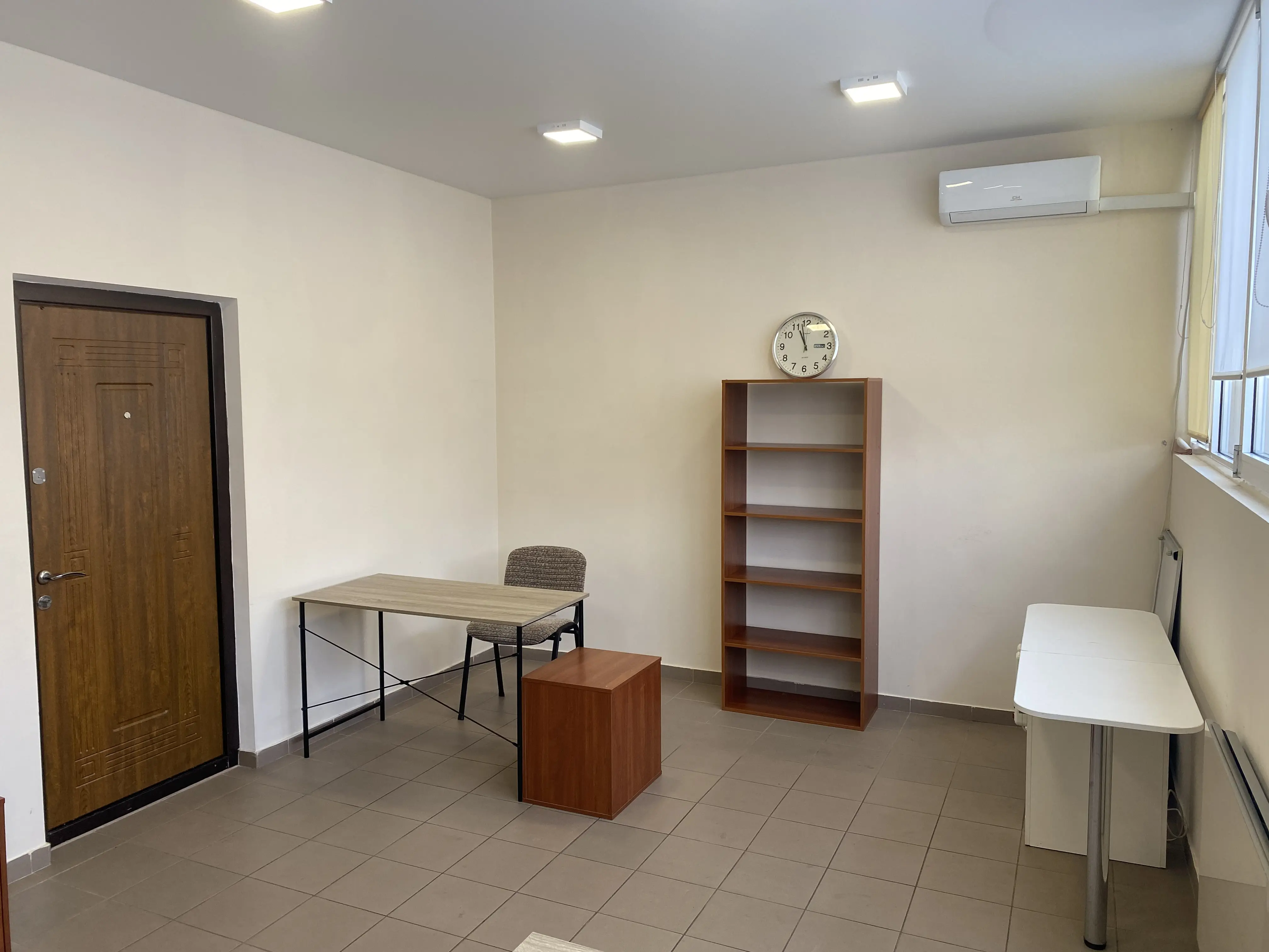 Фото Rent an office, Kharkivske Road 19 Kyiv for long-term rent, price: 5599 UAH, code 8231
