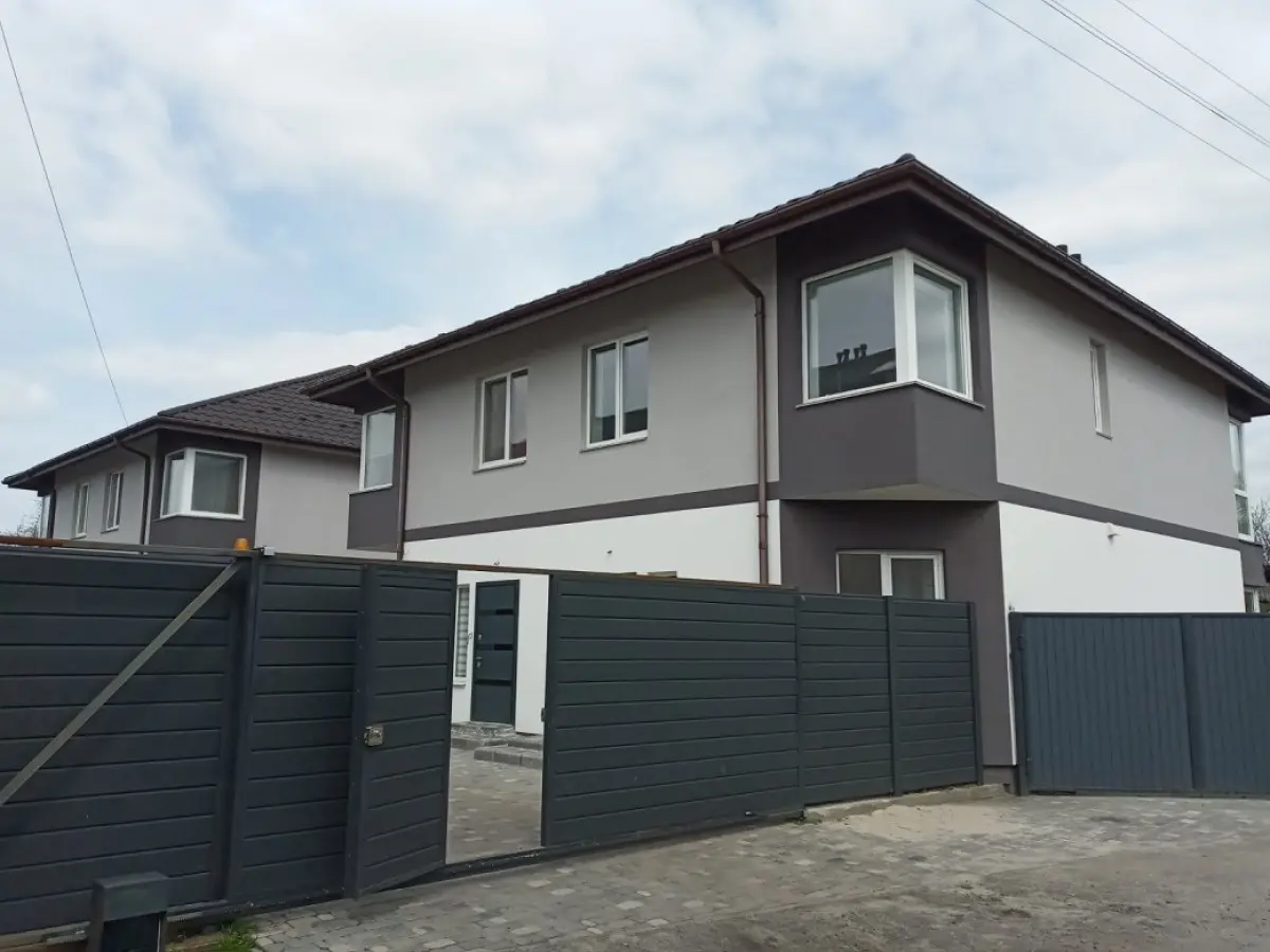 Фото Продаю дом, 150 кв. м, 61-я Садовая ул.  Киев, цена: 185000 $, код 8236