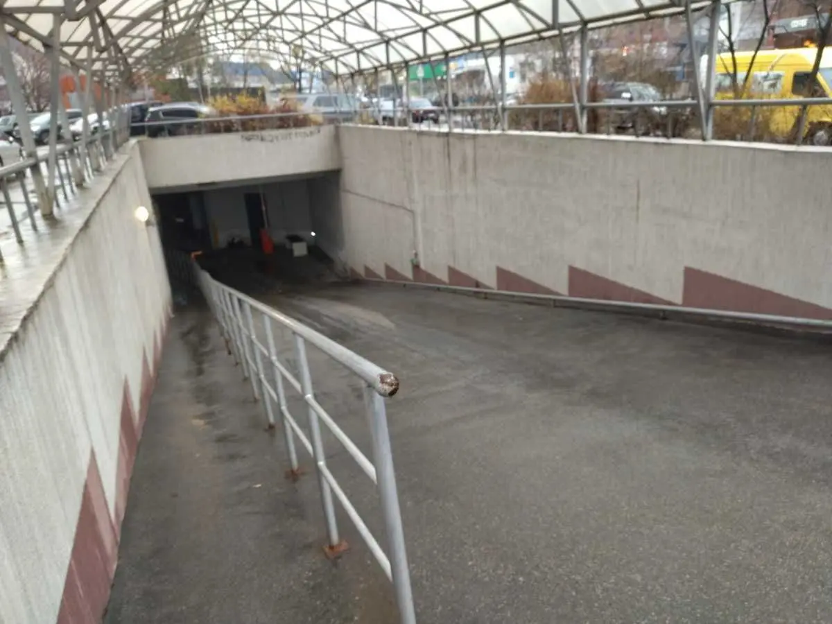 Фото Продаю паркінг, гараж, 14.4 кв. м, Олександра Мишуги вул. 8 Київ, ціна: 20000 USD, код 8237