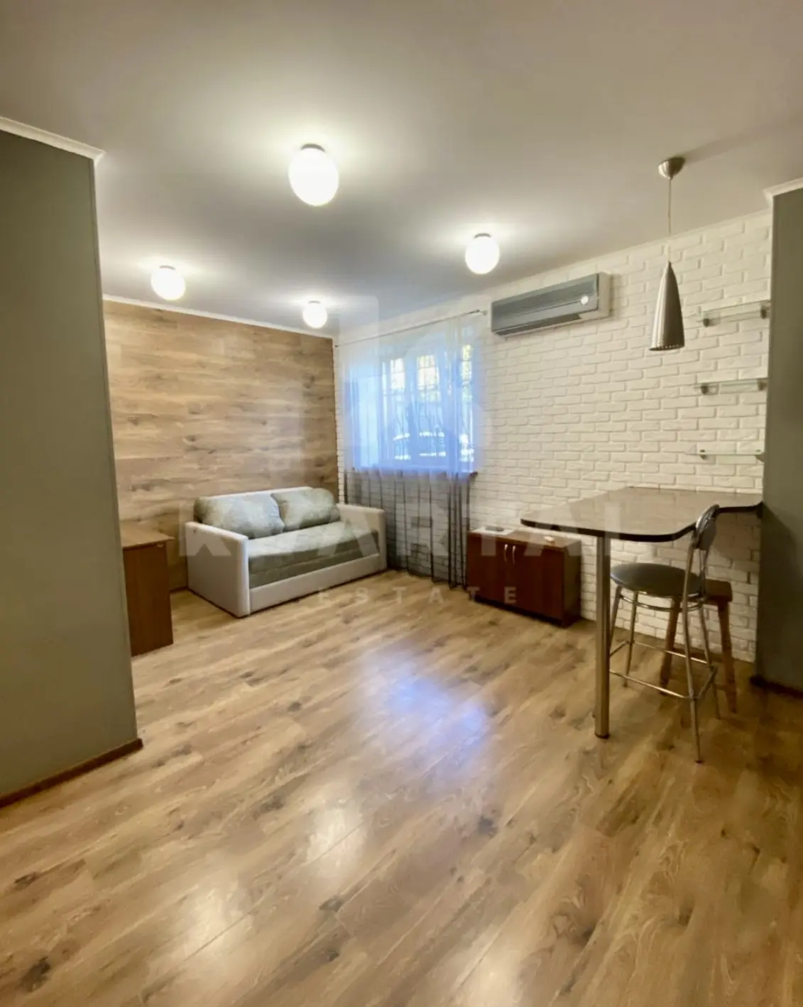 Фото Продаю 1 кімнатну квартиру, 34 кв. м, Буча, ціна: 37500 UAH, код 8241