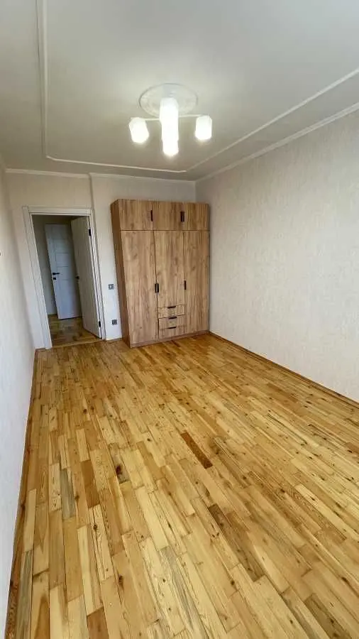 Фото Продаю 2 кімнатну квартиру, 64.2 кв. м, 29 Дніпро, ціна: 70000 USD, код 8243